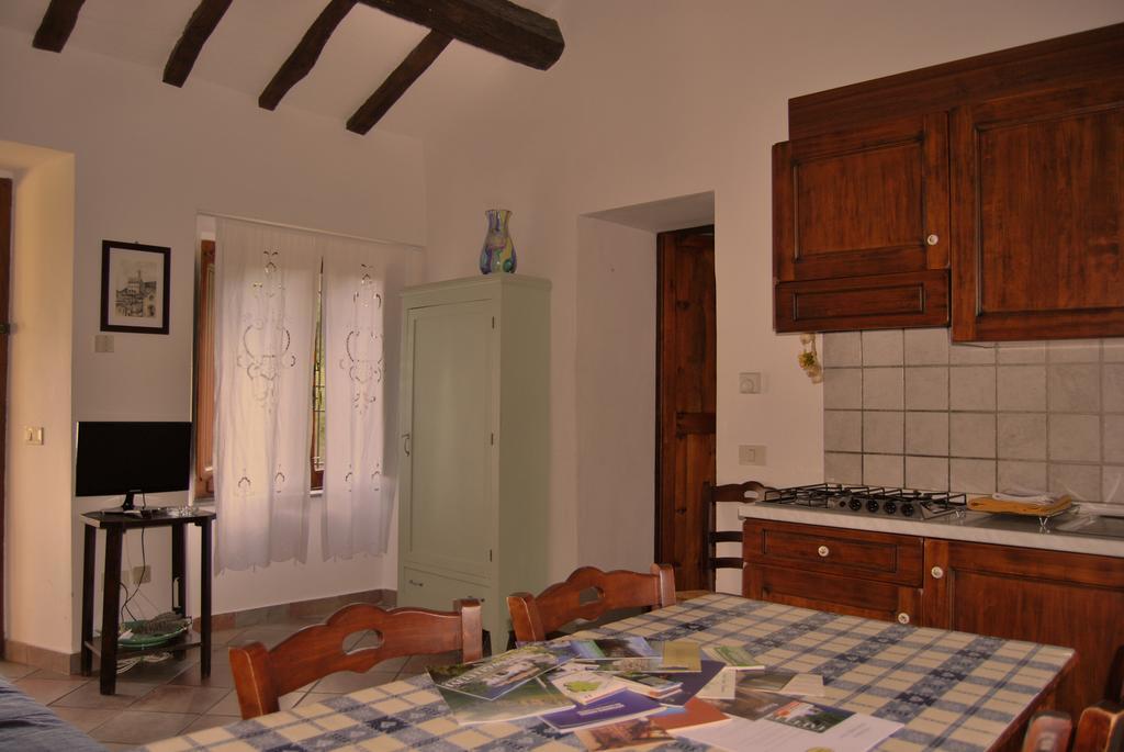 Casale Degli Ulivi Villa Gualdo Tadino Værelse billede
