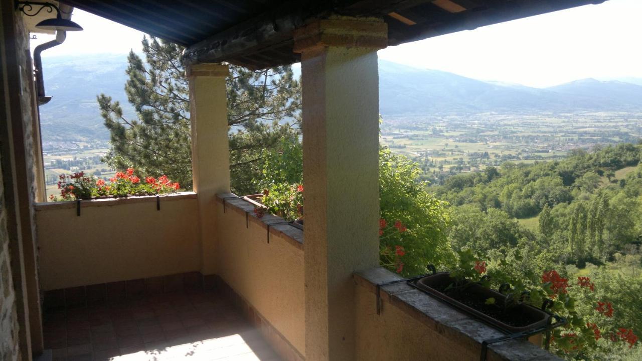 Casale Degli Ulivi Villa Gualdo Tadino Eksteriør billede